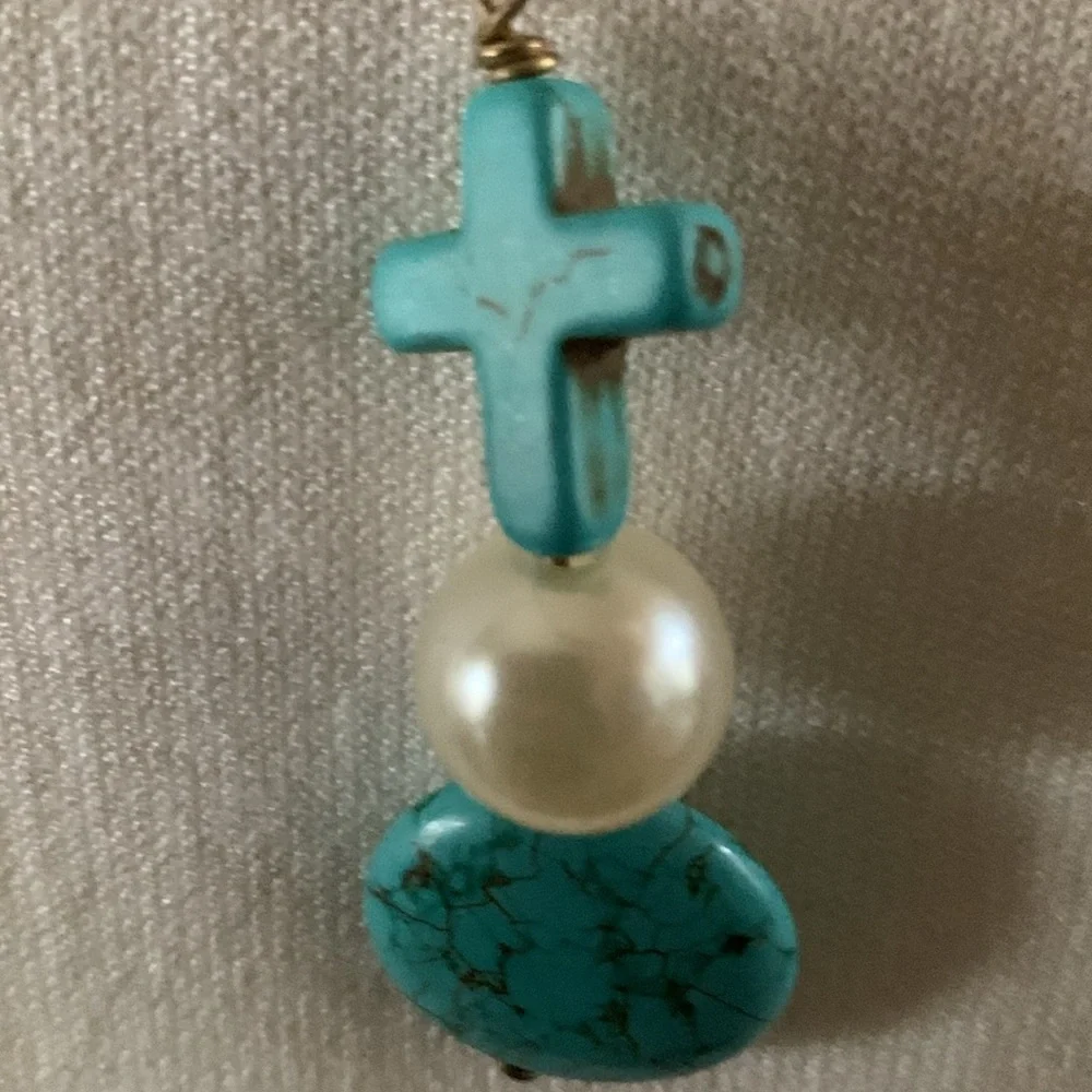 Jewelry - Picture 3 of 4